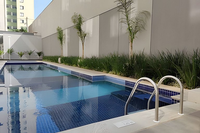Flat completo com piscina, 50m do metrô Brás!