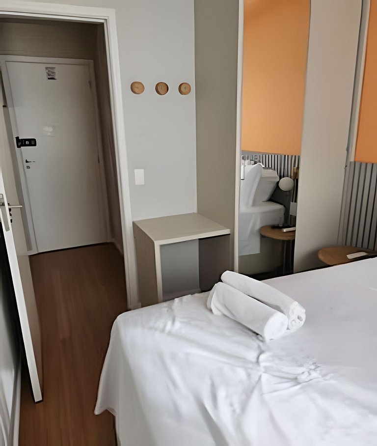 Novo! Apt 4 pessoas + Garagem, Av Paulista