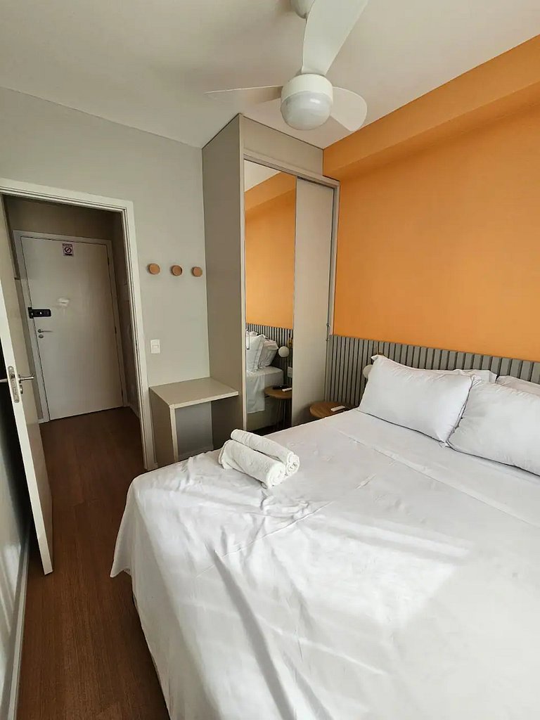 Novo! Apt 4 pessoas + Garagem, Av Paulista