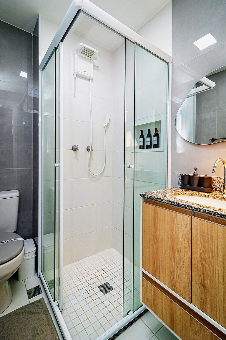 Luxo com Piscina ao Lado do Metrô Brás