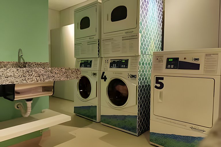 M02 Flat aconchegante com piscina, 100m metrô Brás