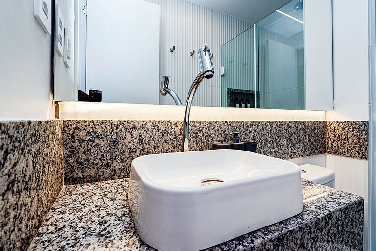 DB06 Estreia! 2Quartos C/ Piscina